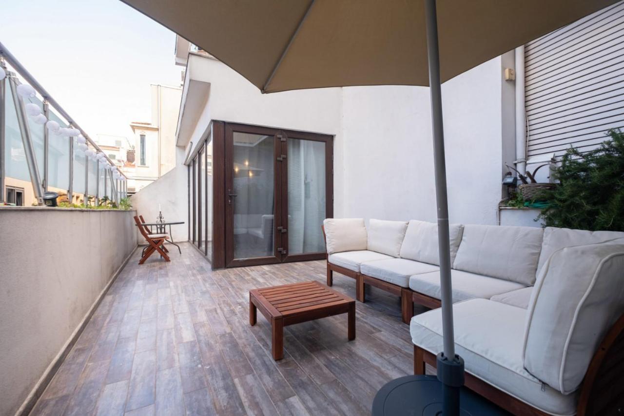 Апартаменты Flat With Terrace Near Istiklal Street Стамбул Экстерьер фото